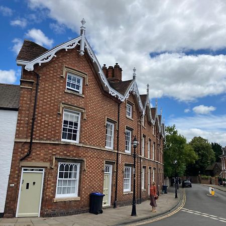 Town Centre Apartment Perfect Location With On-Street Parking Stratford-upon-Avon Exterior photo