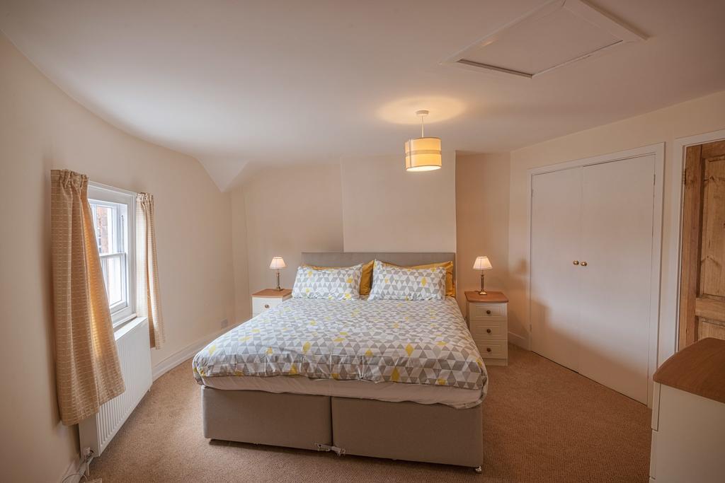 Town Centre Apartment Perfect Location With On-Street Parking Stratford-upon-Avon Exterior photo